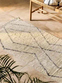 Westwing Collection Alfombra corredor artesanal de algodón con diseño de rombos y flecos Bina
