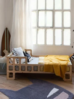 Lorena Canals Alfombra infantil de lana artesanal BatBoy, lavable^Niños Alfombras Infantiles|Habitación Infantil