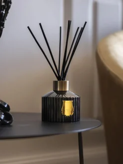 Trudon Ambientador artesanal Ernesto (clavo, ládano, madera de roble y pachulí)^ Ambientadores|Jarrones