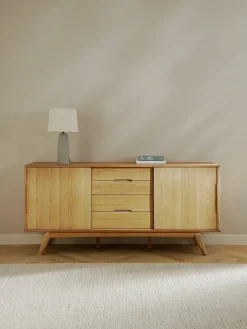 Aparador chapado en roble Bettina^ Aparadores