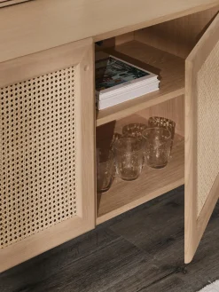 Westwing Collection Aparador de madera de roble con tejido vienés Jolie^ Aparadores