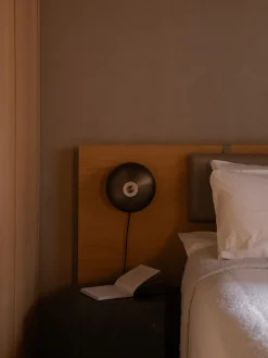 Audo Copenhagen Aplique regulable de travertino Reverse^ Apliques|Lámparas De Techo