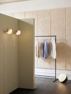 Louis Poulsen Aplique soplado artesanalmente VL Studio, con enchufe