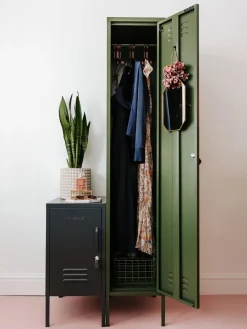 Niños Mustard Made Armario pequeño The Skinny