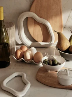 Broste Copenhagen Bandeja para huevos artesanal Nordic Sand