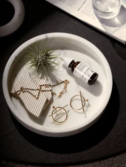 Westwing Collection Bandeja redonda decorativa de mármol Venice^ Jarrones|Bandejas Decorativas