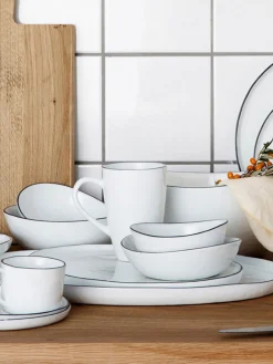 Broste Copenhagen Bol artesanal de porcelana Salt