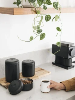 Fellow Bote de vacío Atmos^ Botes De Cocina|Almacenaje De Cocina