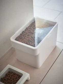 Yamazaki Caja para comida de mascotas con taza medidora Tower, 2 pzas.