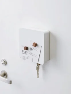 Yamazaki Caja para llaves con parte trasera magnética Rin