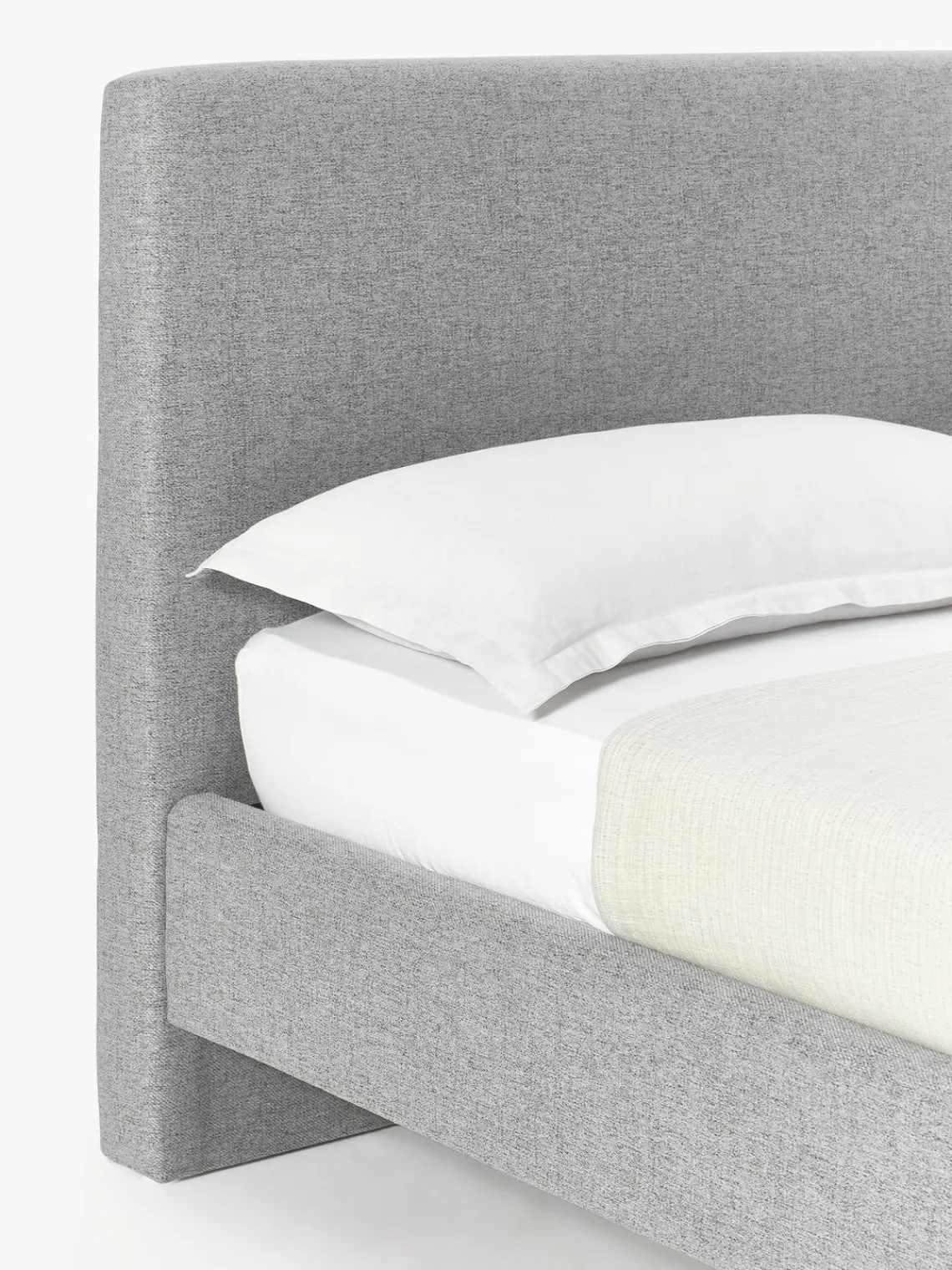 Westwing Collection Cama tapizada con patas de madera Giulia