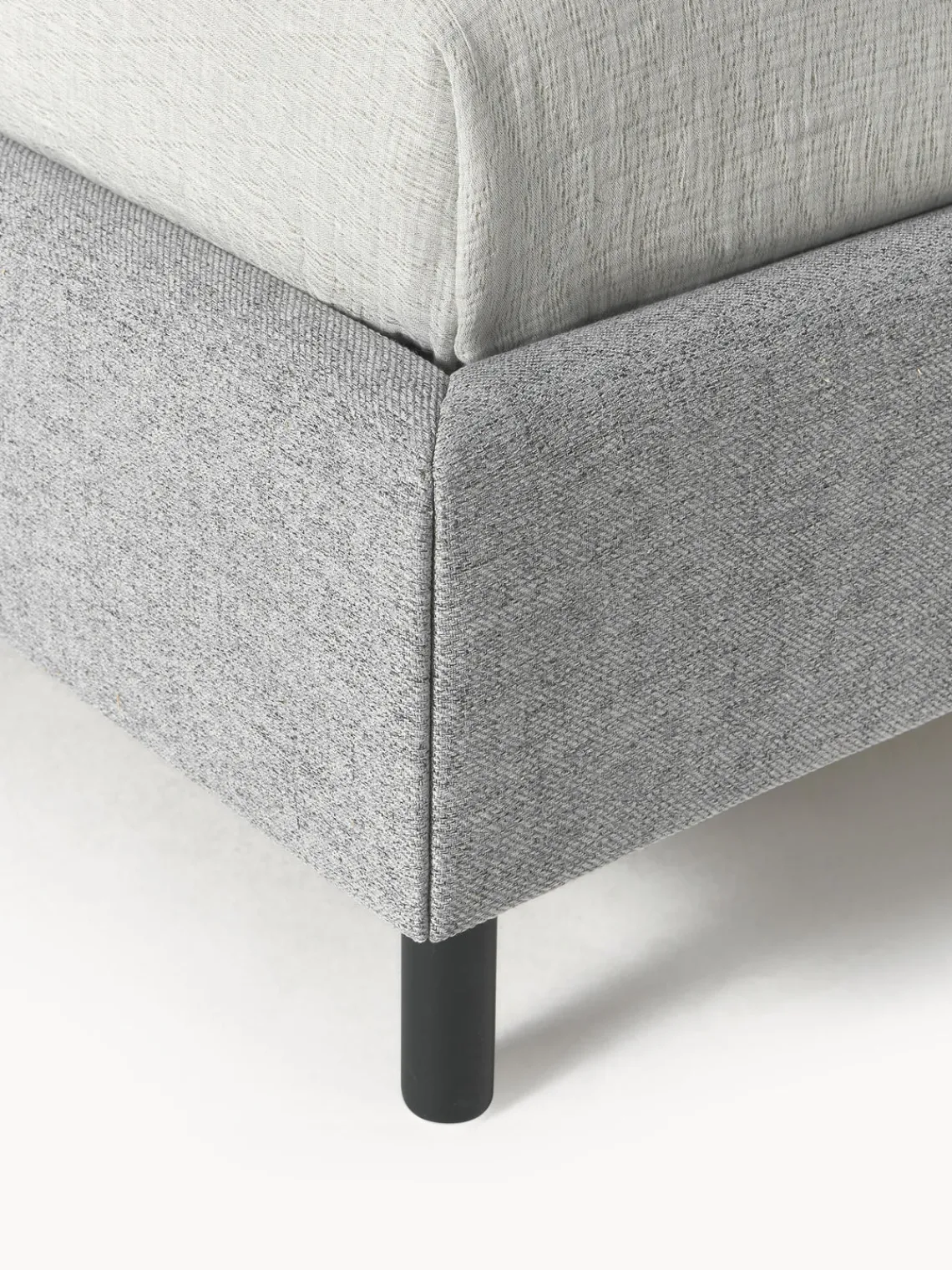 Westwing Collection Cama tapizada con patas de madera Giulia