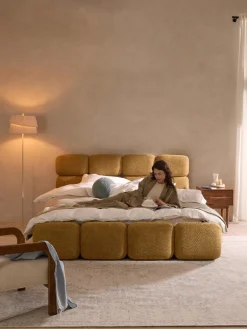 Westwing Collection Cama tapizada de borreguillo bouclé Tayla^ Camas Tapizadas|Camas