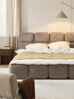 Westwing Collection Cama tapizada de borreguillo bouclé Tayla