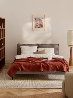 Westwing Collection Cama tapizada de borreguillo bouclé Amelia