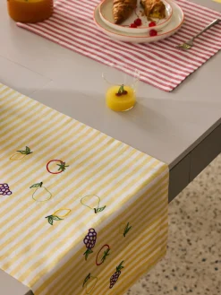 Westwing Collection Camino de mesa a rayas con motivos bordados Melony^ Caminos De Mesa|Caminos De Mesa