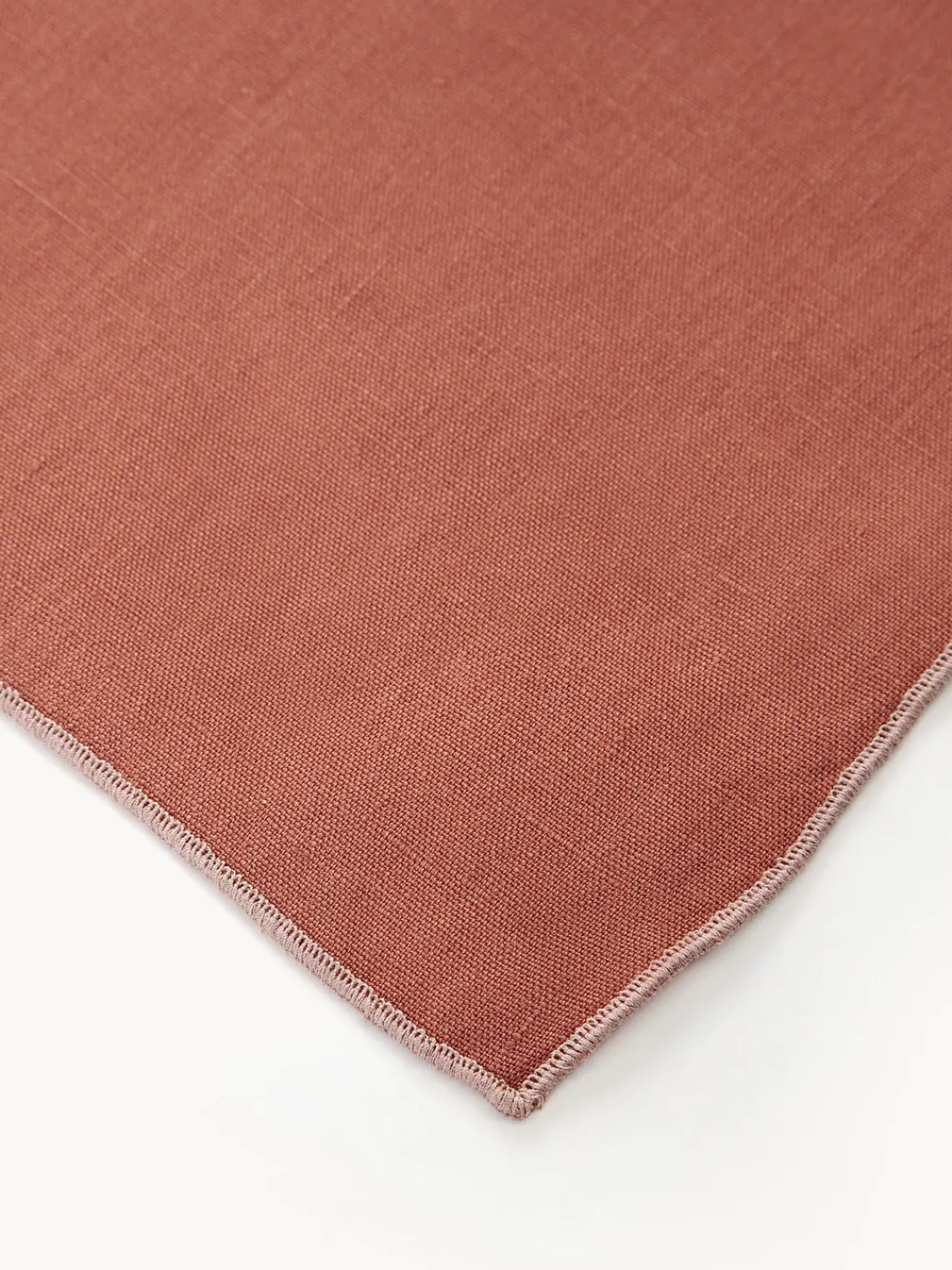 Westwing Collection Camino de mesa de lino con ribete Kennedy