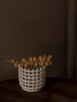 Ferm Living Cesta artesanal de cerámica Nalan, 15 cm
