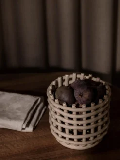 Ferm Living Cesta artesanal de cerámica Nalan, 15 cm