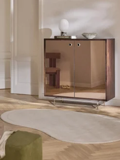 Westwing Collection Chiffonnier con puertas de cristal Scarlett