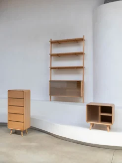 Zuiver Cómoda de madera de fresno Rise