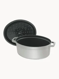 Staub Cocotte ovalada de hierro fundido Signature Collection