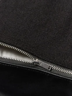 Westwing Collection Cojín de suelo artesanal de cuero Raven