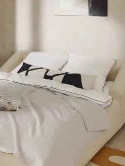 Westwing Collection Cojín grande artesanal con motivos geométricos Asta