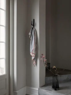 Cooee Design Colgador de madera de roble Woody