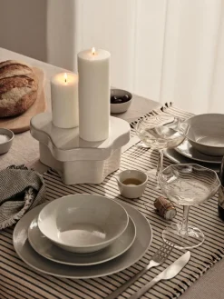 Broste Copenhagen Columna decorativa artesanal Sonja, 22 cm^ Bandejas Decorativas|Jarrones