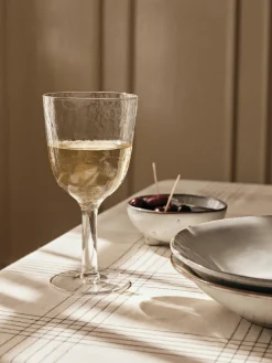 Broste Copenhagen Copas de vino blanco sopladas Hammered, 4 uds.^ Copas De Vino|Vajillas Completas