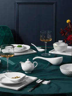 Meissen Cuenco con tapa artesanal con relieves Wellenspiel