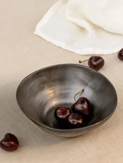 Ferm Living Cuenco de cerámica Flow