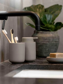 Zone Denmark Dosificador de jabón con superficie suave al tacto Ume^ Dispensador De Jabón Y Jaboneras|Jarrones