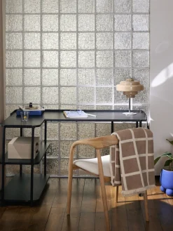 Westwing Collection Escritorio esquinero de madera de fresno Renee