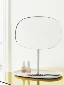 Normann Copenhagen Espejo tocador Flip^ Espejos De Maquillaje|Jarrones
