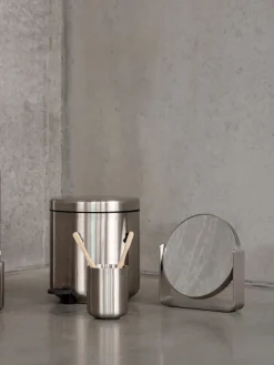 Zone Denmark Espejo tocador redondo de acero inoxidable Ume^ Espejos De Maquillaje|Jarrones