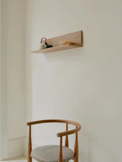 New Works Estante de pared Tana