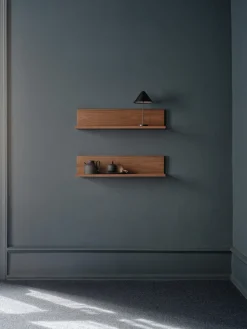 New Works Estante de pared Tana