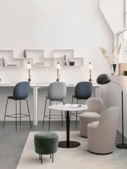 GUBI Estantería baja de metal Dédal^ Estanterías De Pared