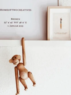 KAY BOJESEN Figura decorativa de madera de teca artesanal Monkey, 10 cm^ Jarrones|Figuras Decorativas