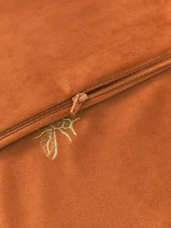 Westwing Collection Funda de cojín bordada de terciopelo Nora