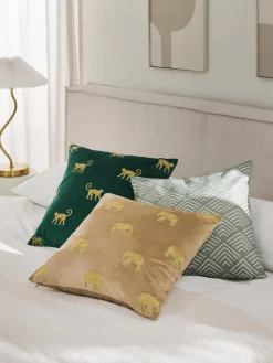 Westwing Collection Funda de cojín de terciopelo bordada Legong