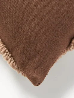 Westwing Collection Funda de cojín grande artesanal con tejido capitoné Jiri^ Mantas|Cojines Decorativos