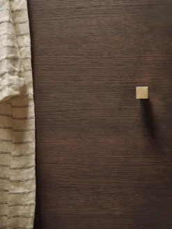 Ferm Living Gancho de pared de latón Square