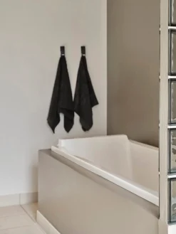 Zone Denmark Gancho de pared Ume^ Toalleros|Jarrones