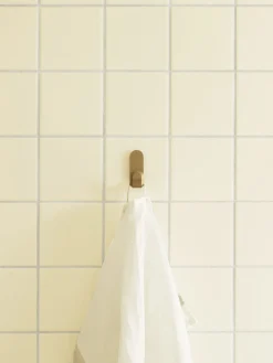 Normann Copenhagen Ganchos de pared Curve Mini, 2 uds.^ Percheros De Pared