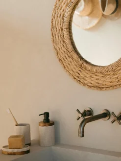 Andrea House Jabonera con madera Laura