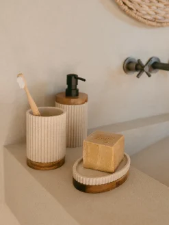 Andrea House Jabonera con madera Laura