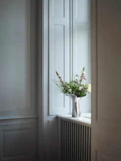 GEORG JENSEN Jarrón de acero inoxidable Bloom Botanica, 33 cm^ Jarrones|Jarrones